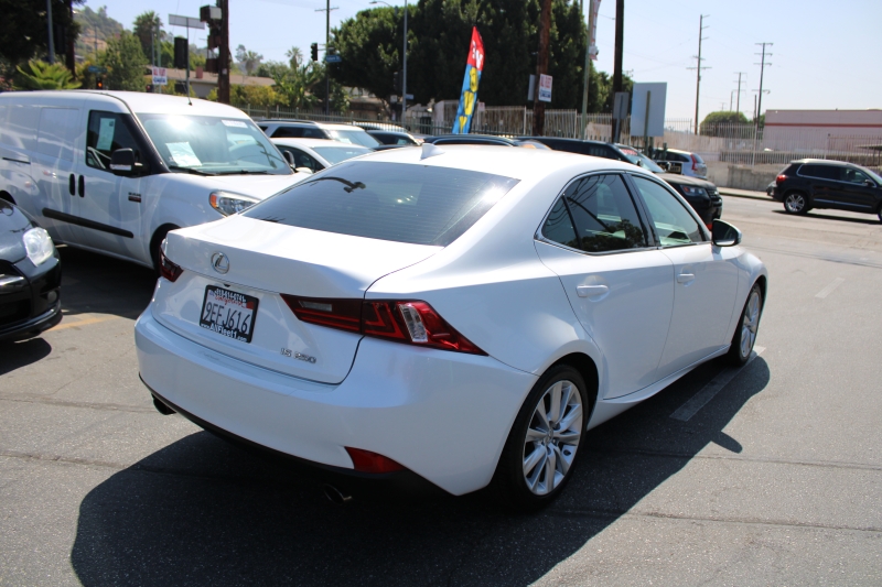 2014 Lexus IS 250 photo 6