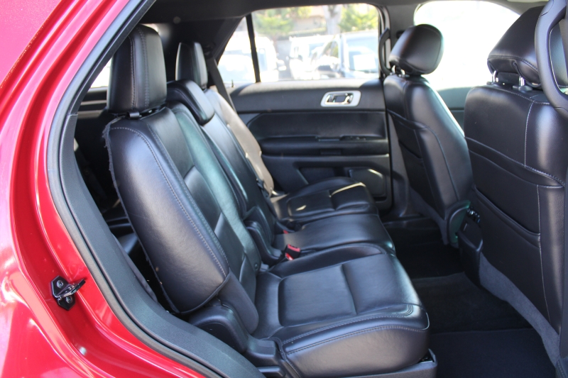 2014 Ford Explorer XLT photo 8