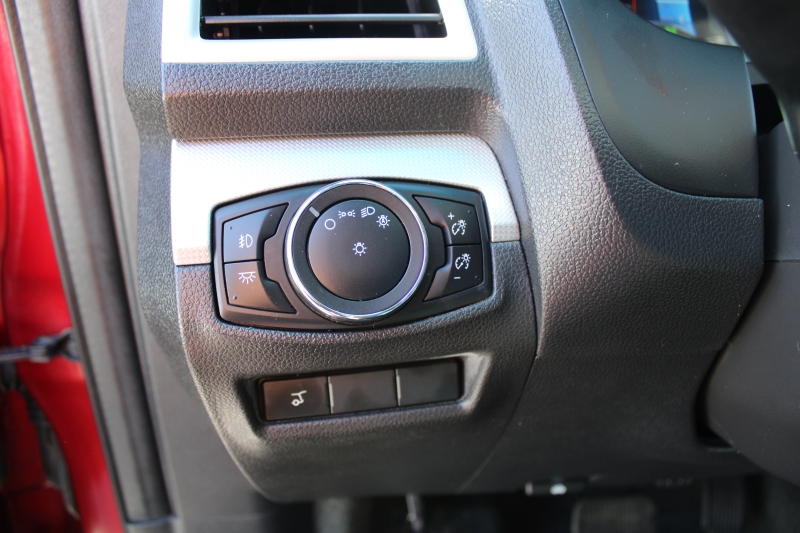 2014 Ford Explorer XLT photo 18