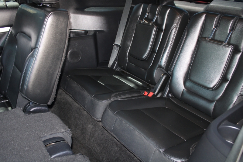 2016 Ford Explorer XLT photo 11