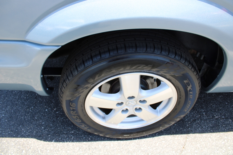2005 Dodge Grand Caravan SXT photo 19