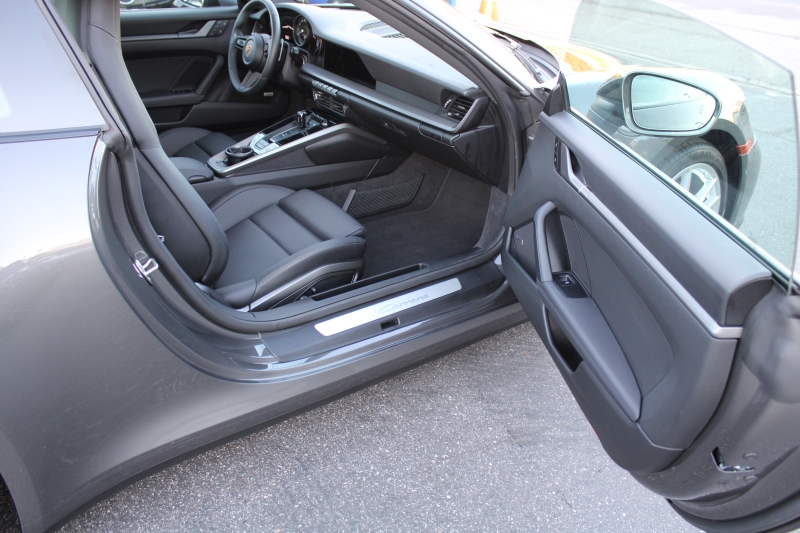 2022 Porsche 911 4 photo 14
