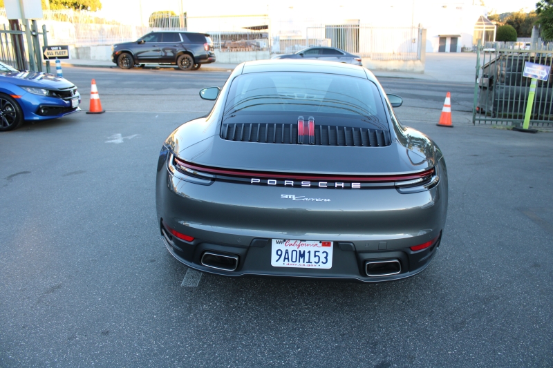 2022 Porsche 911 4 photo 5