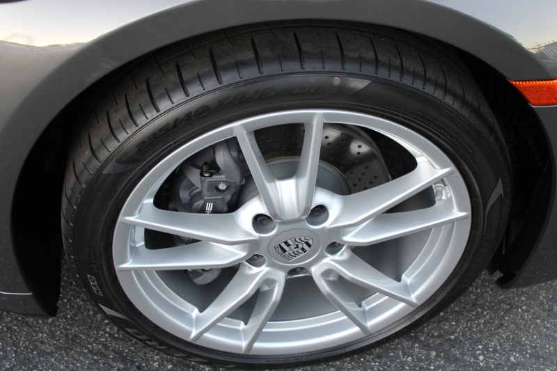 2022 Porsche 911 4 photo 24