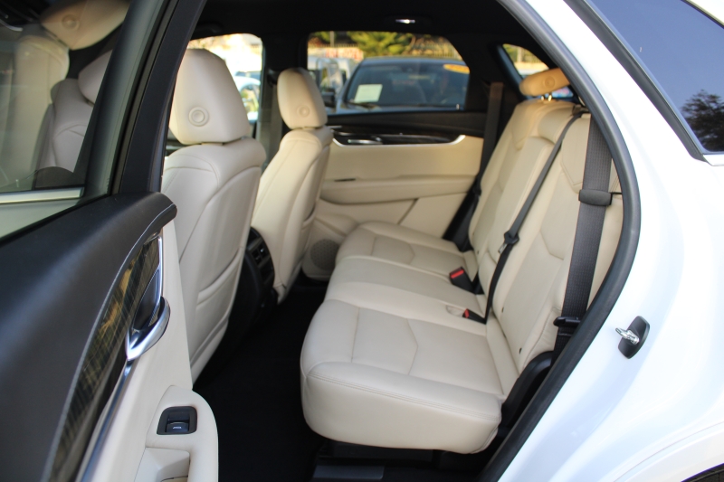 2017 Cadillac XT5 Base photo 10