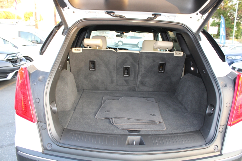2017 Cadillac XT5 Base photo 8