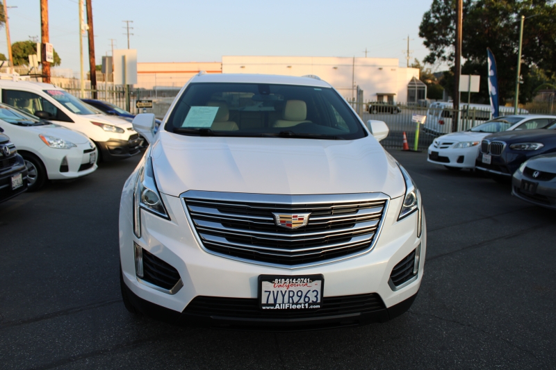 2017 Cadillac XT5 Base photo 2