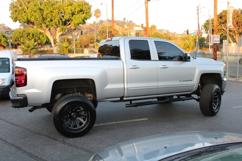 2019 Chevrolet Silverado 1500 LT photo 6