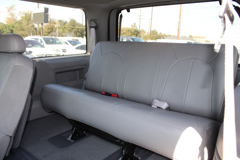2002 Ford Expedition XLT photo 13