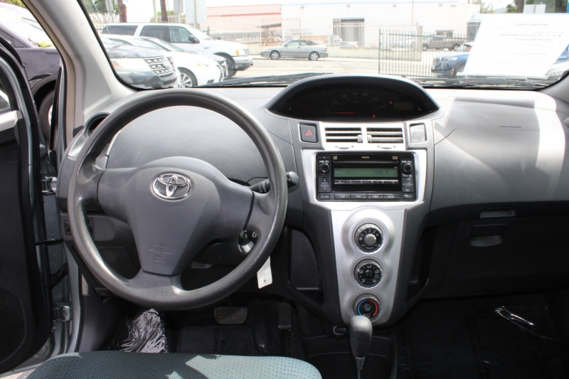 2008 Toyota Yaris photo 11