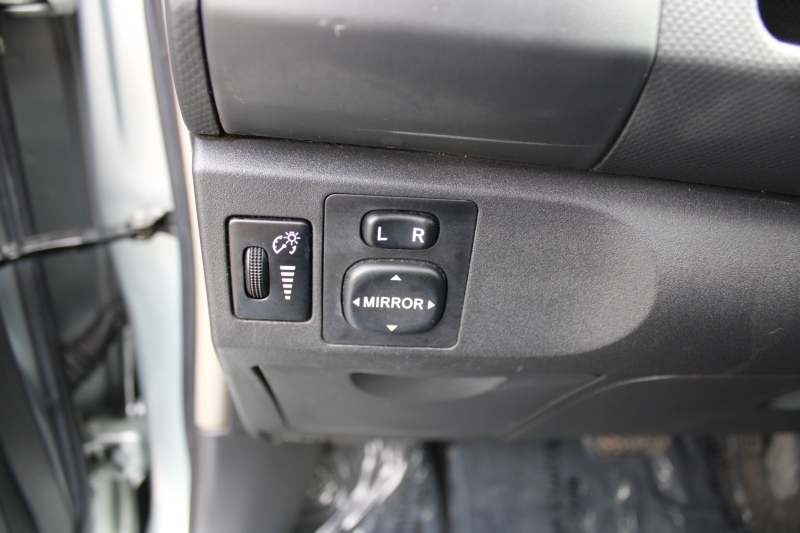 2008 Toyota Yaris photo 14