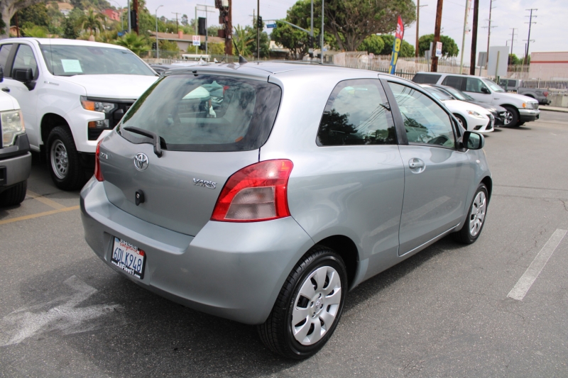 2008 Toyota Yaris photo 6
