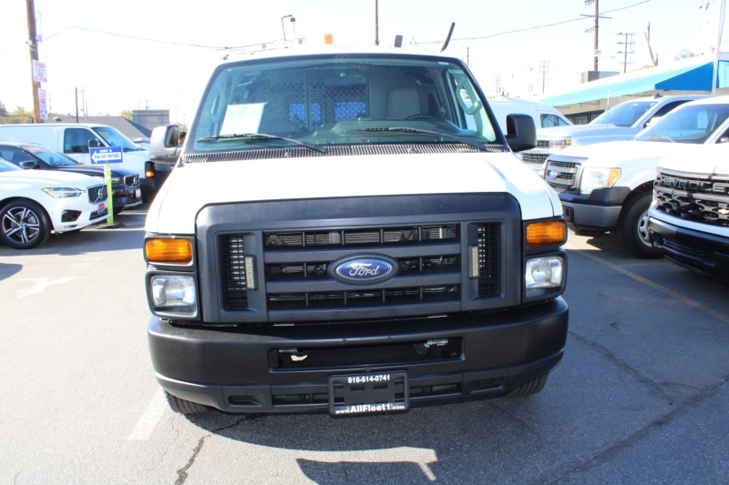2013 Ford E-150 photo 2