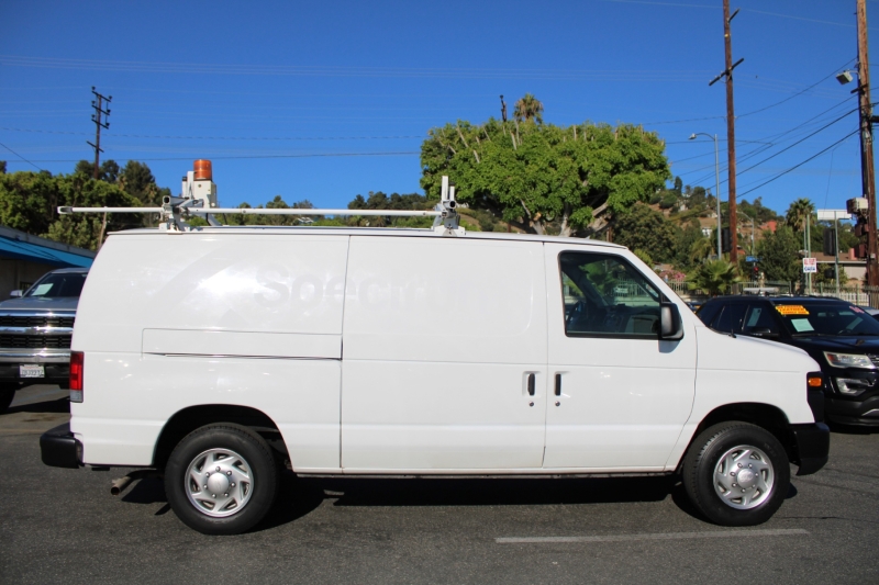 2013 Ford E-150 photo 7