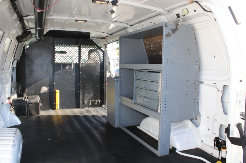 2013 Ford E-150 photo 15