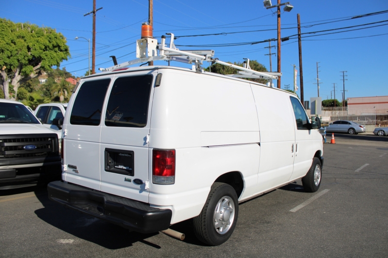 2013 Ford E-150 photo 6