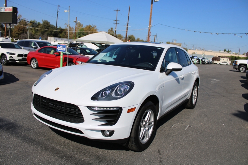 2018 Porsche Macan photo 3