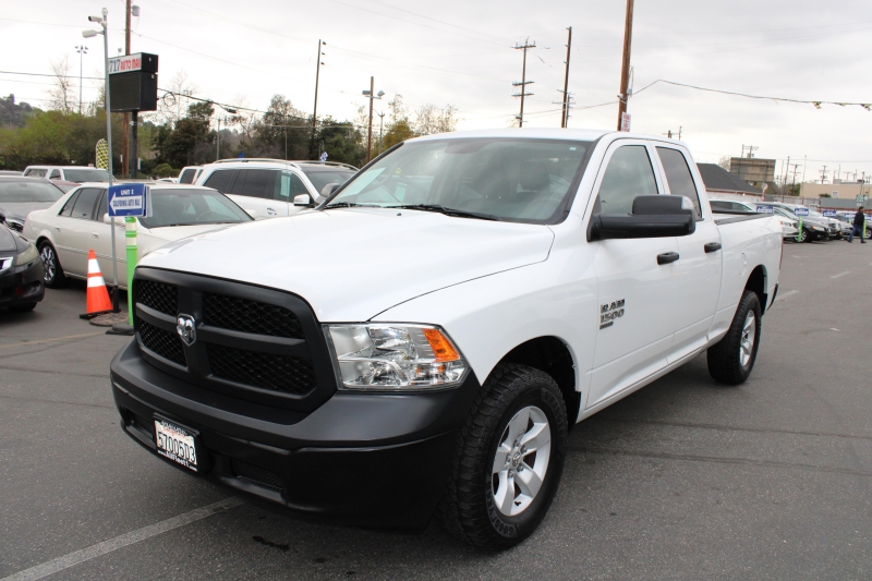 2021 Ram 1500 Classic Tradesman photo 3