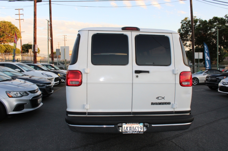 2000 Dodge Ram Van 3500 photo 4