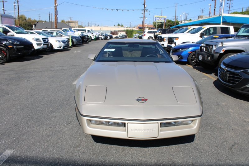 1986 Chevrolet Corvette photo 2
