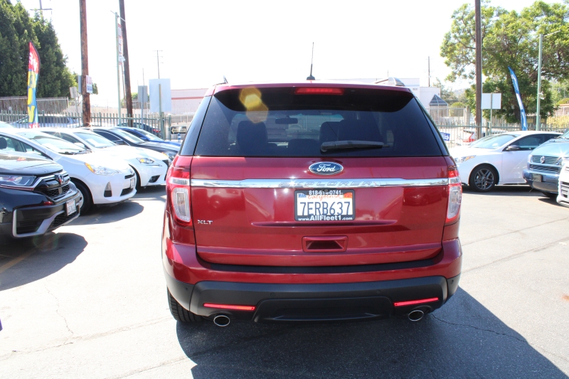 2014 Ford Explorer XLT photo 4