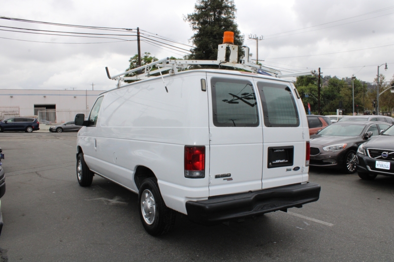 2013 Ford E-150 photo 4