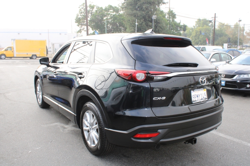 2016 Mazda CX-9 Sport photo 2