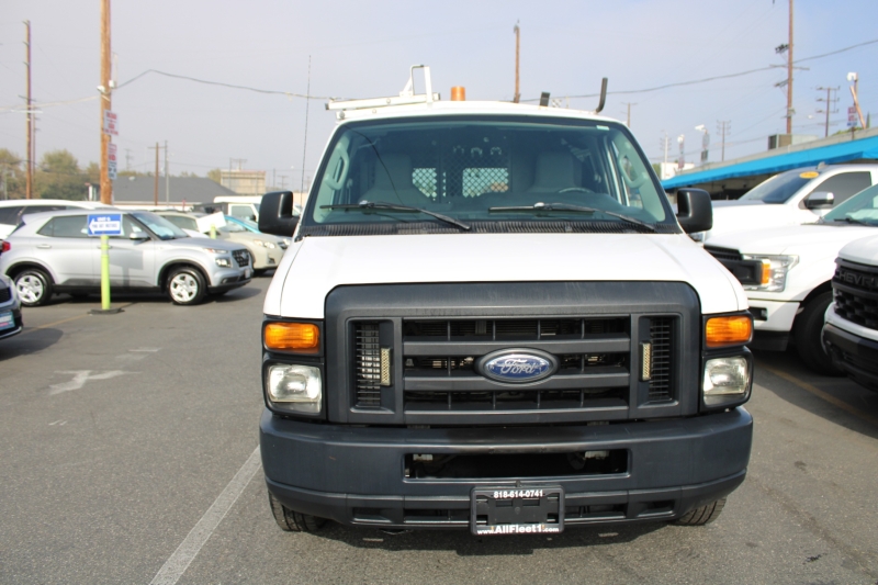 2013 Ford E-150 photo 2