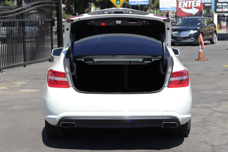 2011 MercedesBenz EClass E 550 SoCal Auto Auction in ONTARIO, CA