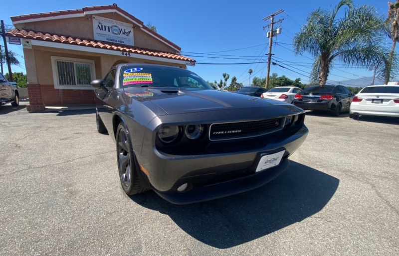 2013 Dodge Challenger Photo