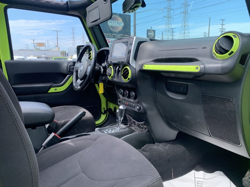 2017 Jeep Wrangler Sport Two-Door photo 8