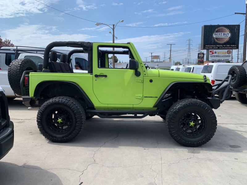 2017 Jeep Wrangler Sport Two-Door photo 7