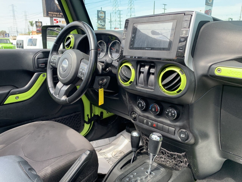 2017 Jeep Wrangler Sport Two-Door photo 9