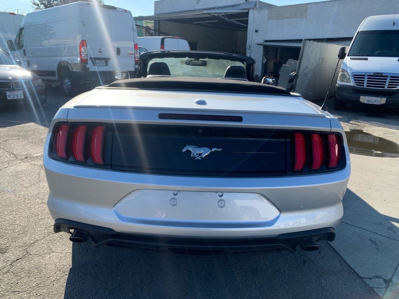 2019 Ford Mustang EcoBoost Premium Convertible photo 5