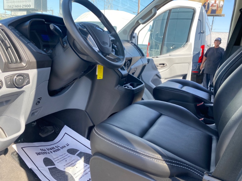 2018 Ford Transit Passenger XLT photo 14