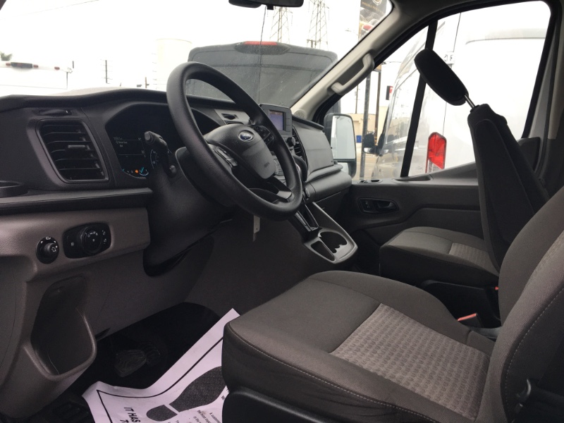 2020 Ford Transit Passenger XLT photo 4