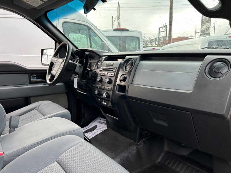 2013 Ford F-150 XL photo 5