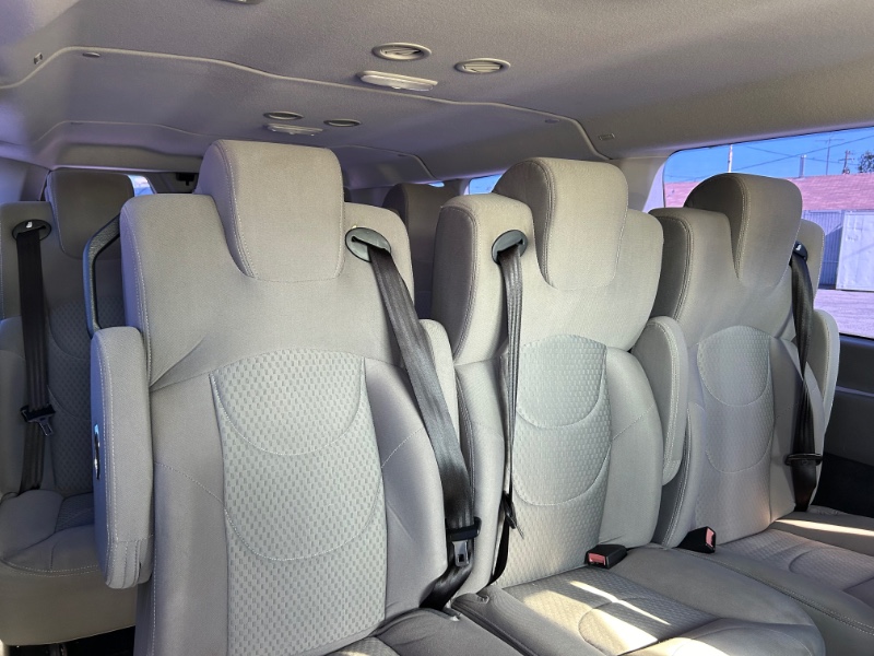 2020 Ford Transit XLT photo 11