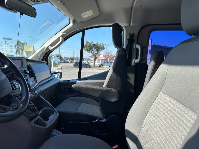 2020 Ford Transit XLT photo 15