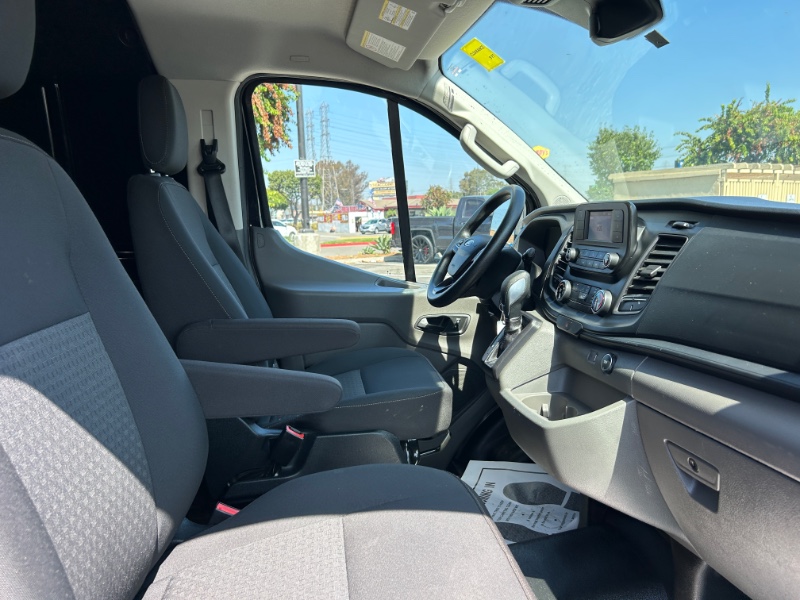 2021 Ford Transit photo 9
