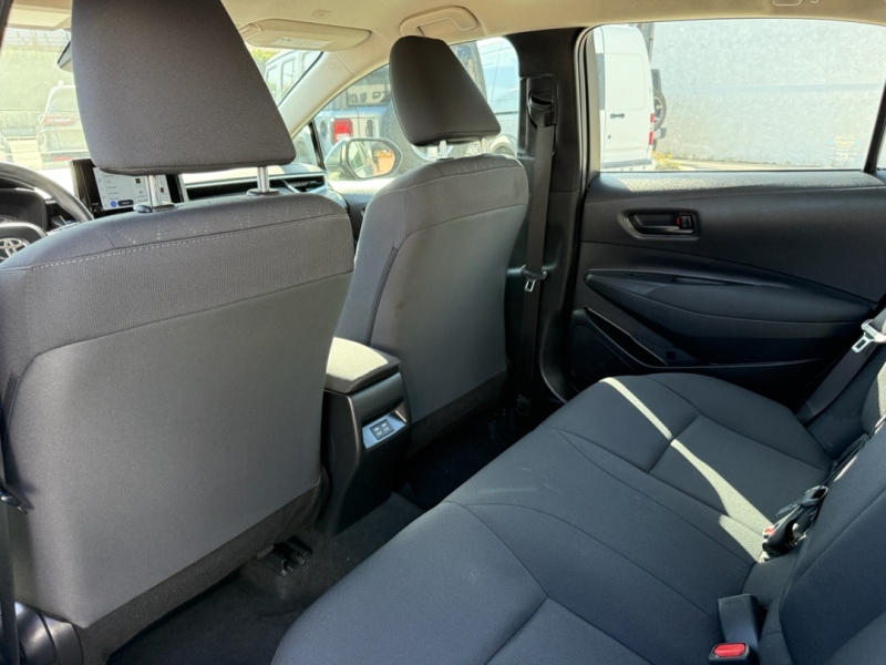 2023 Toyota Corolla LE photo 10