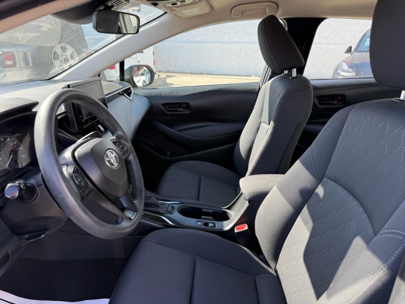 2023 Toyota Corolla LE photo 8