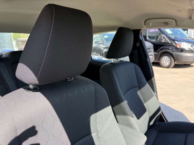 2023 Toyota Corolla LE photo 18