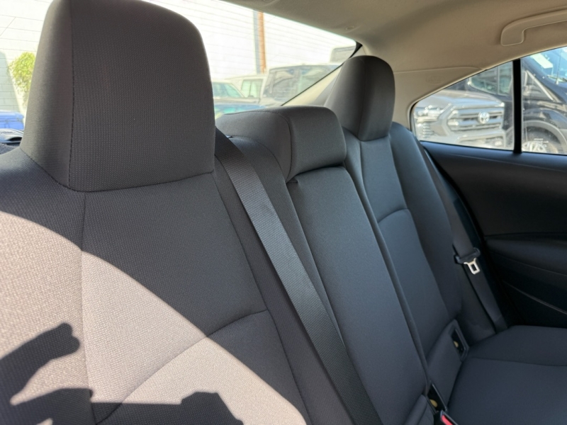 2023 Toyota Corolla LE photo 15