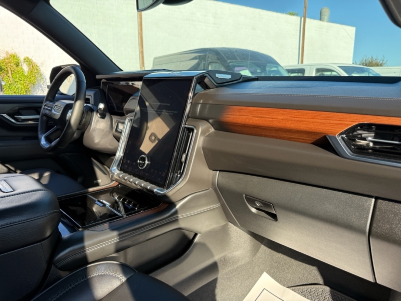 2025 Gmc Yukon XL Denali photo 9