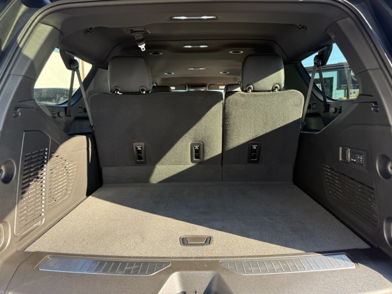 2025 Gmc Yukon XL Denali photo 14