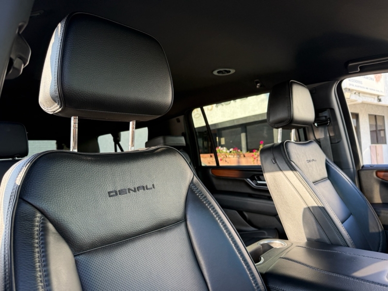 2025 Gmc Yukon XL Denali photo 8