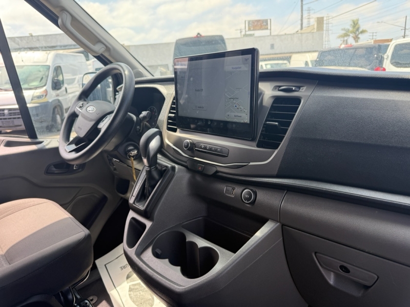 2022 Ford Transit XLT photo 11