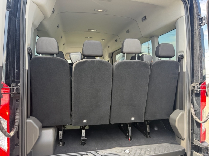2022 Ford Transit XLT photo 12