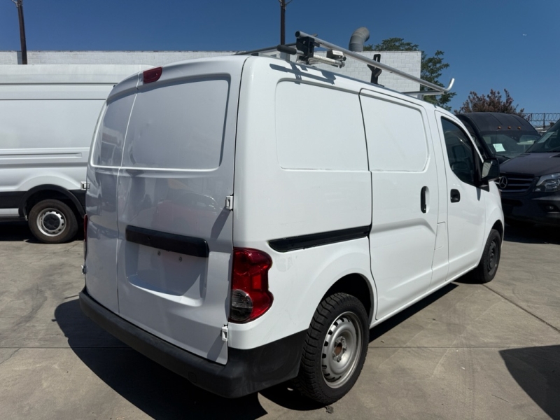 2021 Nissan NV200 SV photo 5